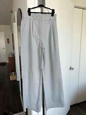 Abercrombie & Fitch Sloane Tailored Wide Leg Pant - Light Gray Pinstripe